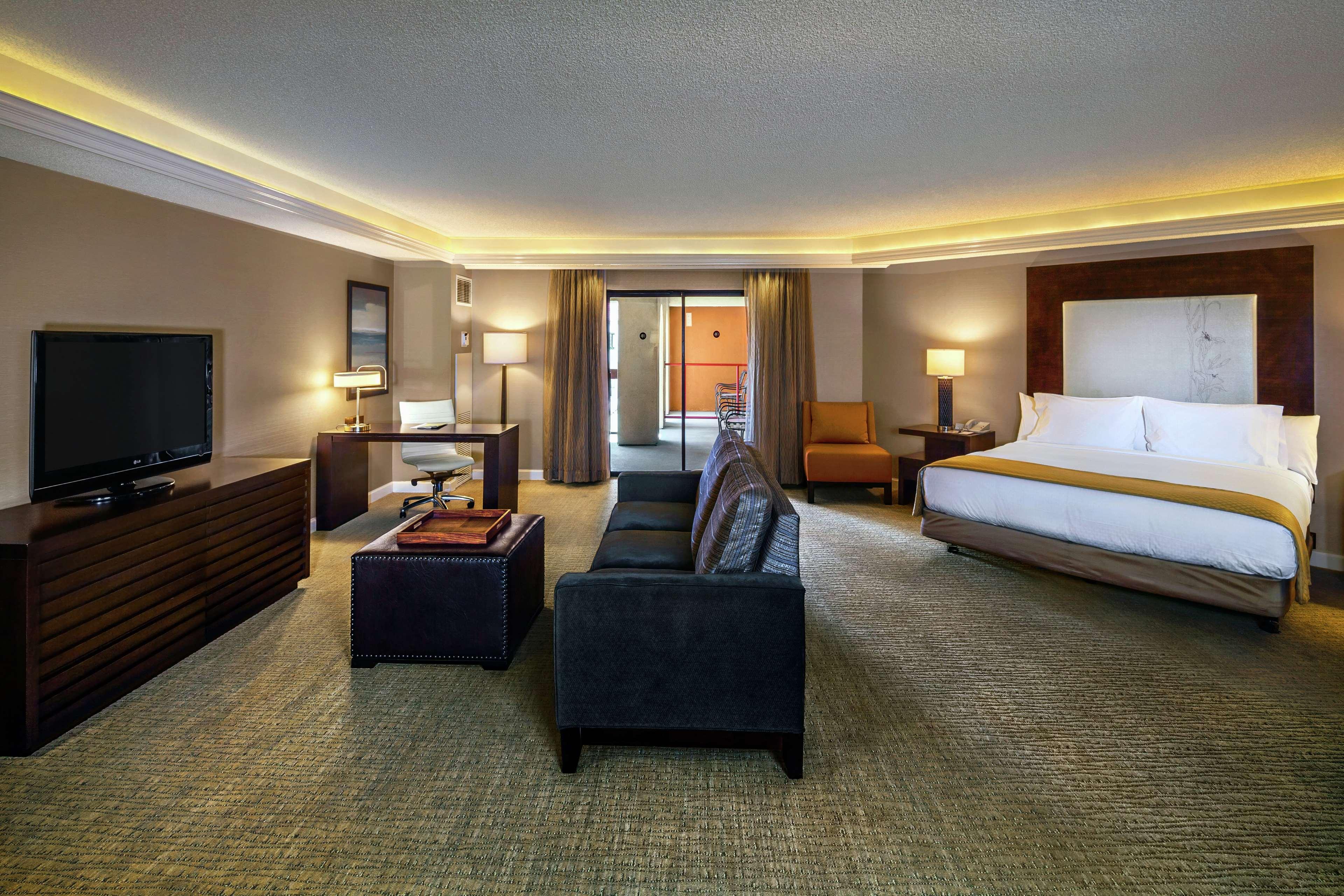 Doubletree By Hilton Sonoma Wine Country Hotel Rohnert Park Exterior photo